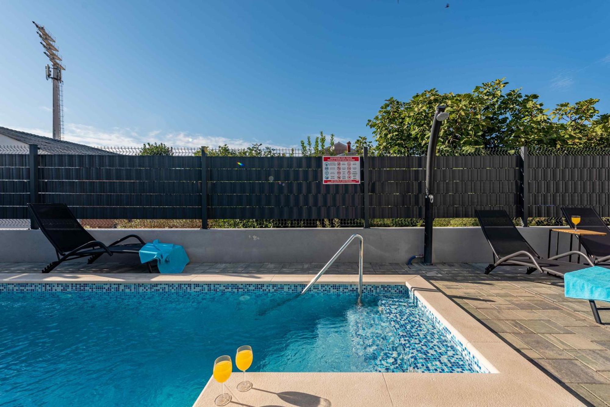 Apartmani Diva Zadar Exteriör bild