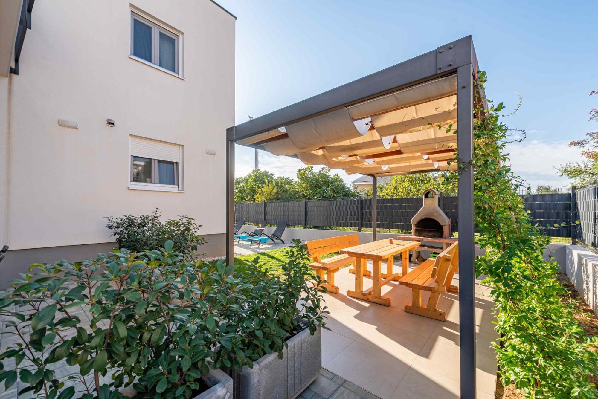 Apartmani Diva Zadar Exteriör bild
